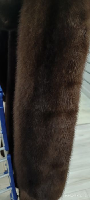 Продам норковую шубу