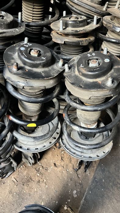 Передние стойки Камри 50 3.5