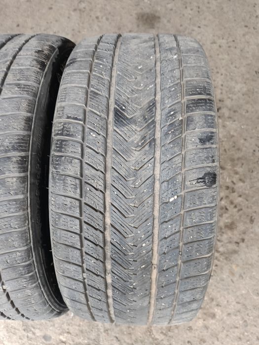 Зимни гуми -2023г.-19цола-245/35-1бр.-85лв."GRIPMAX"