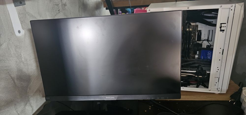 Calculatoru i7 3770 rx 570 8gb