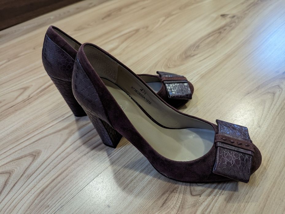 Pantofi mov piele naturala intoarsa