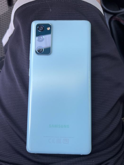 Продам самсунг с20fe