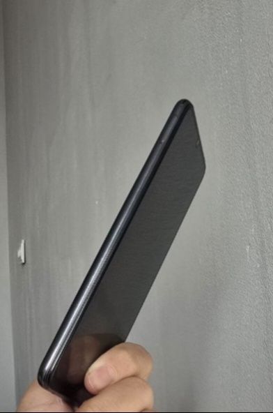 Vivi v21e телефон