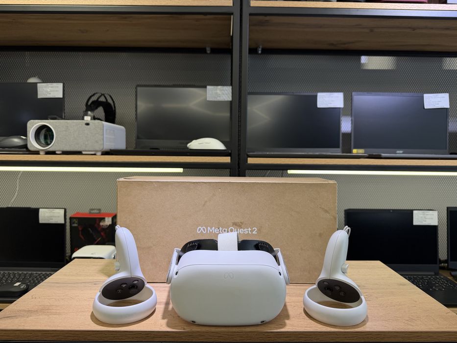 Виртуальные очки Meta Quest 2, 128 GB, белый, 1664/А10