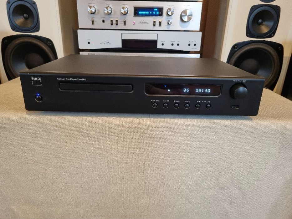Cd Player NAD C-546 Bee. CD, USB, MP3, etc. Impecabil.