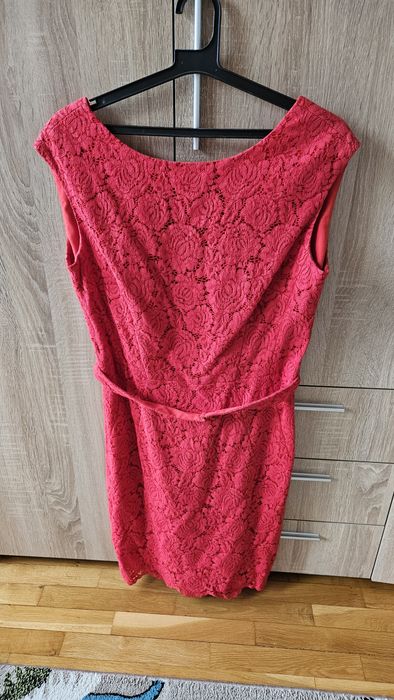 Чисто нова рокля