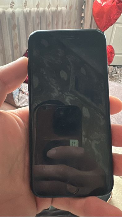 Продам айфон 7 в хорошем состояний