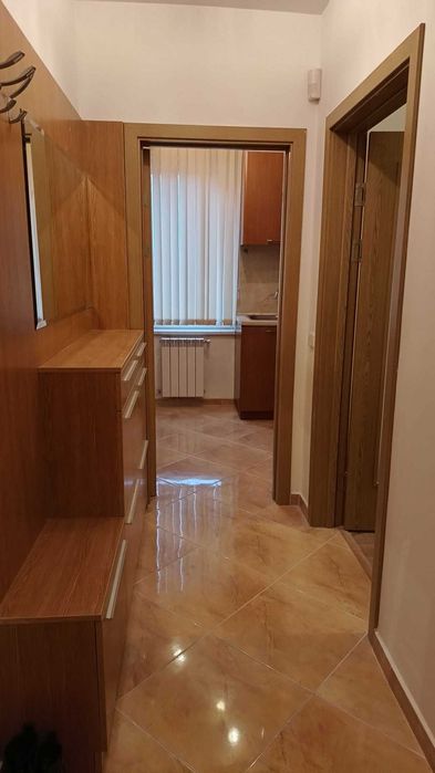 Уюутен двустаен апартамент с гараж в сърцето на София