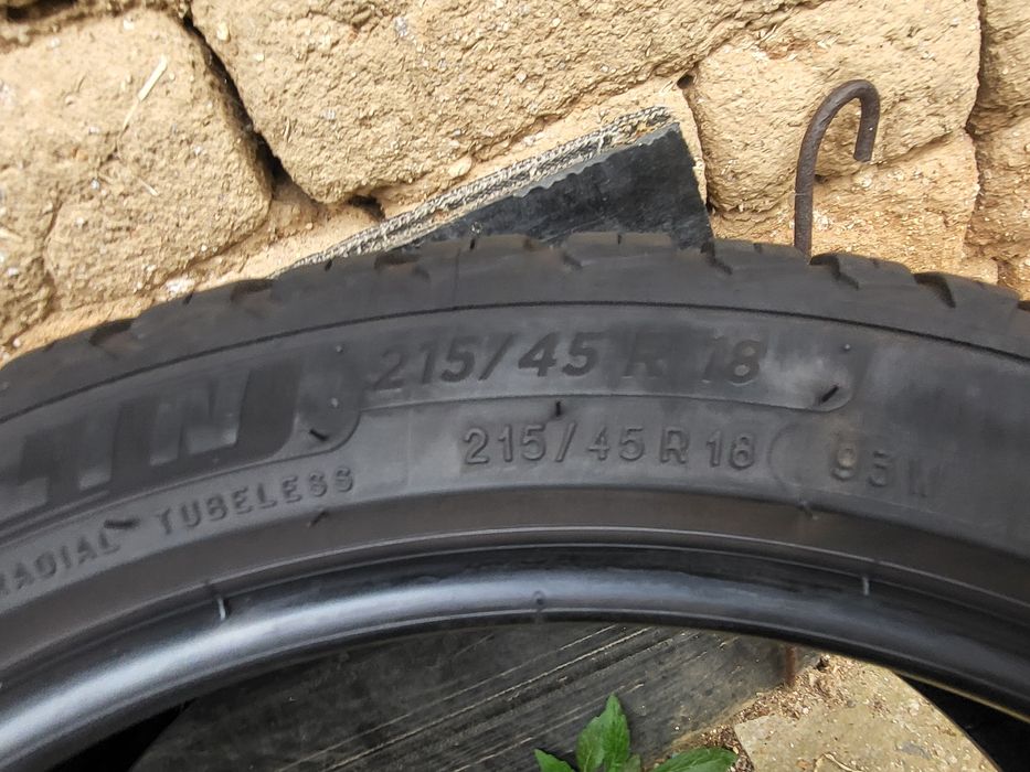 2бр 215/45/18 мишелин неразличими от новите