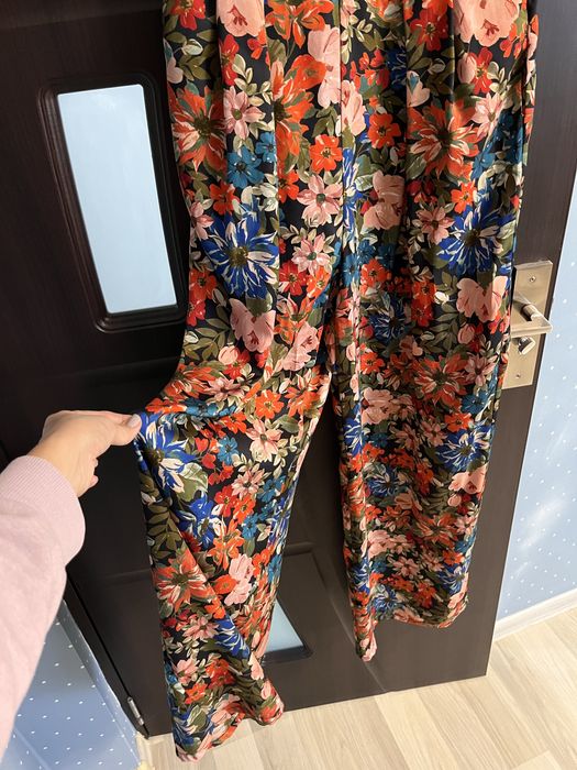 Salopeta Zara cu spatele gol