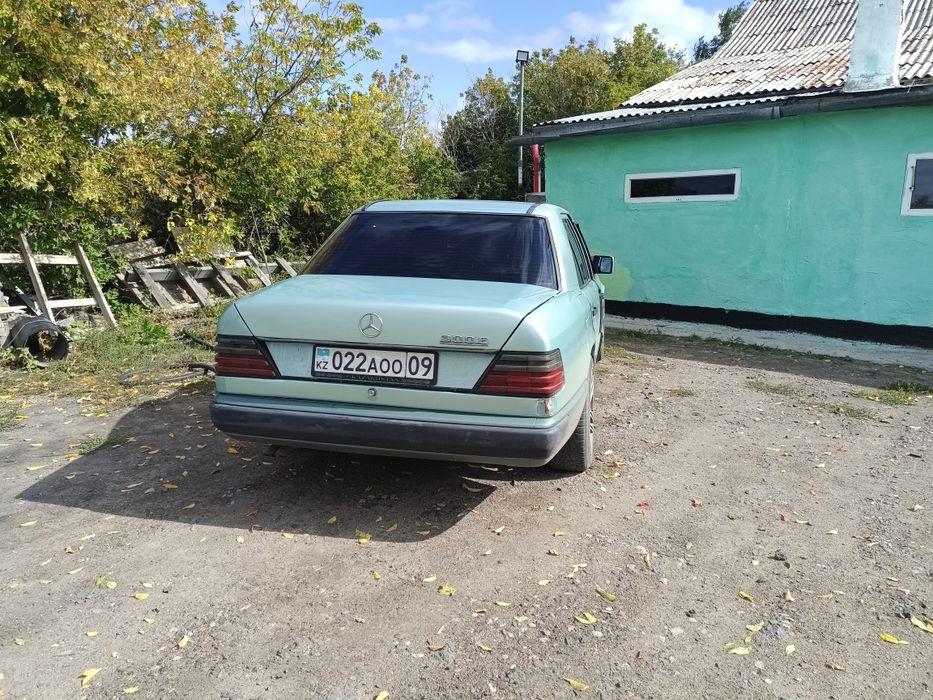 Мерседес 124 Е300