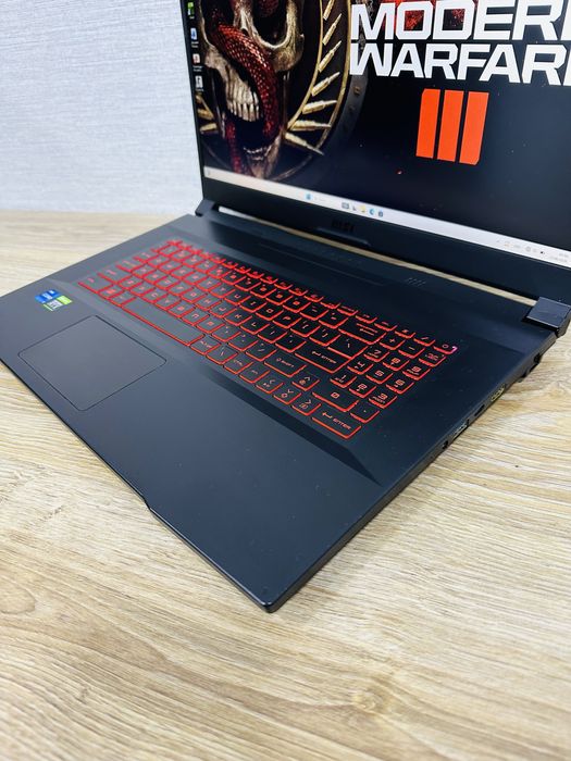 MSI Sword Core i7-16 Ядерный+RTX3050 Большой 17,3 экран
