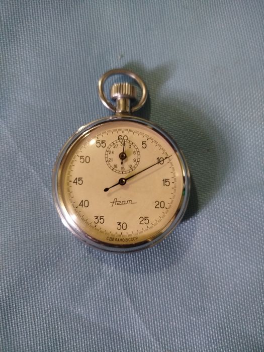 Продается секундомер советский