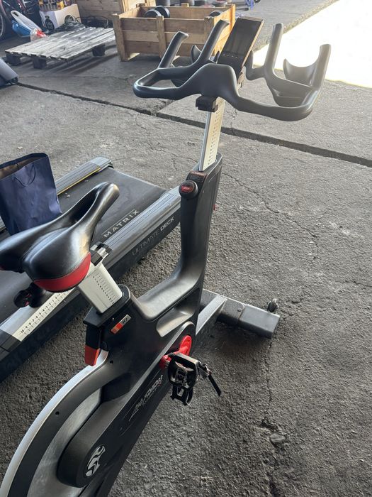 Спининг байк Life fitness IC7