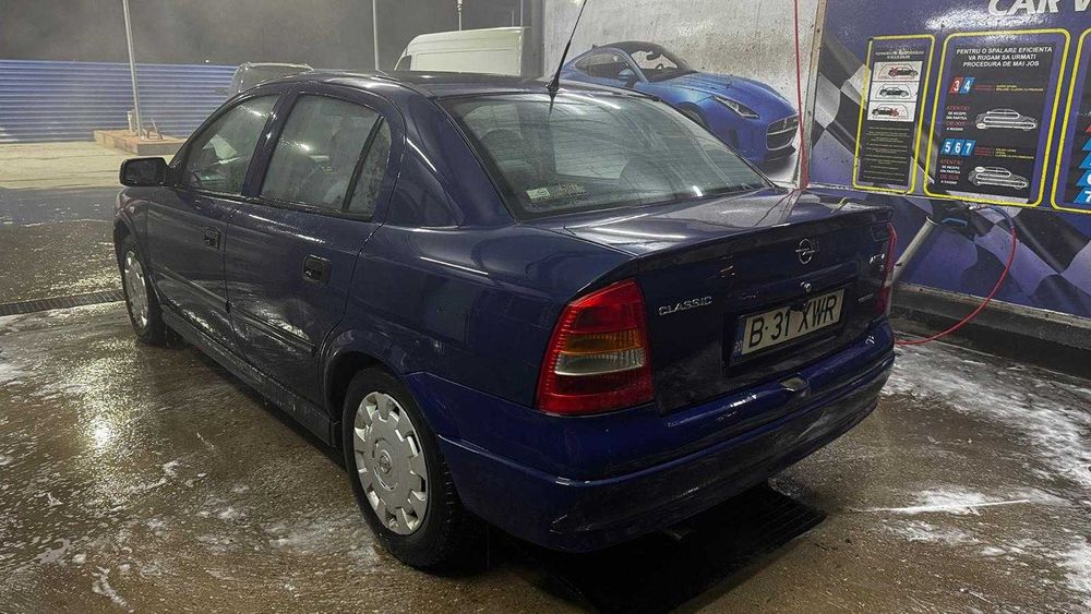 Opel Astra/1.6, benzină/102CP/2006
