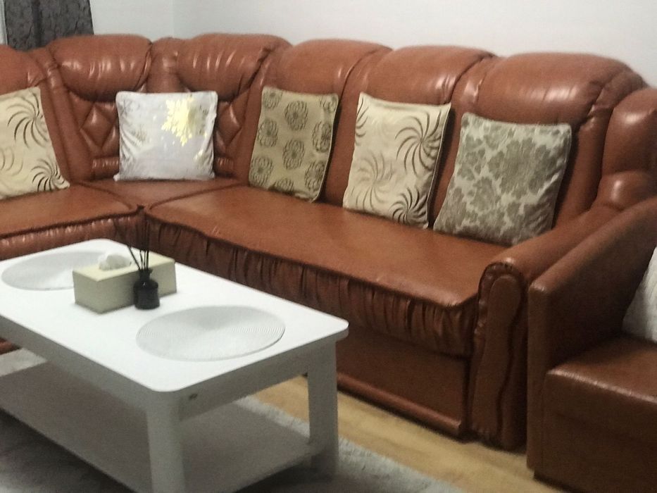 Canapea de living extensibila