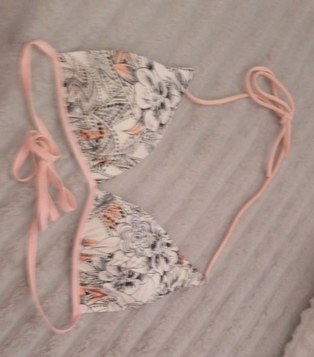 Sutien pentru plajă