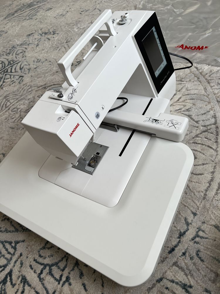 Janome memory craft 500 e. Вышивальная машина Janome Memory Craft 500e. Janome Memory Craft 500e как смазывать.