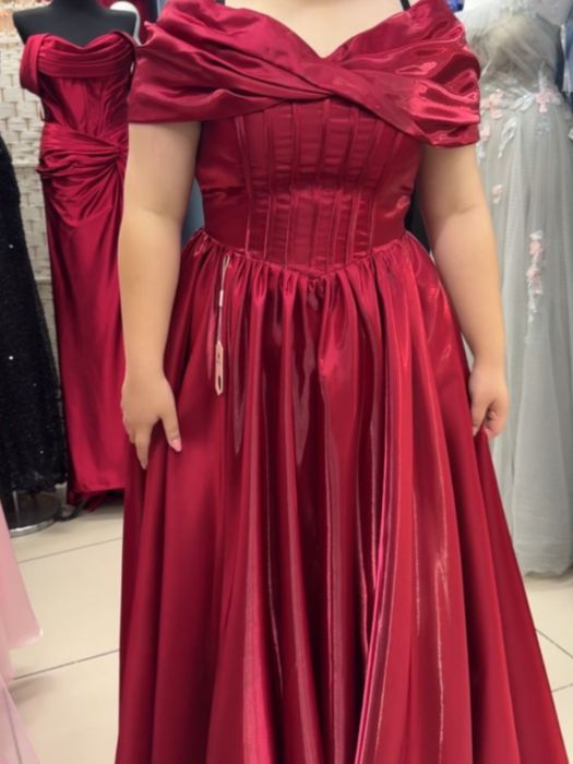 Выпускное платье plus size 50-52