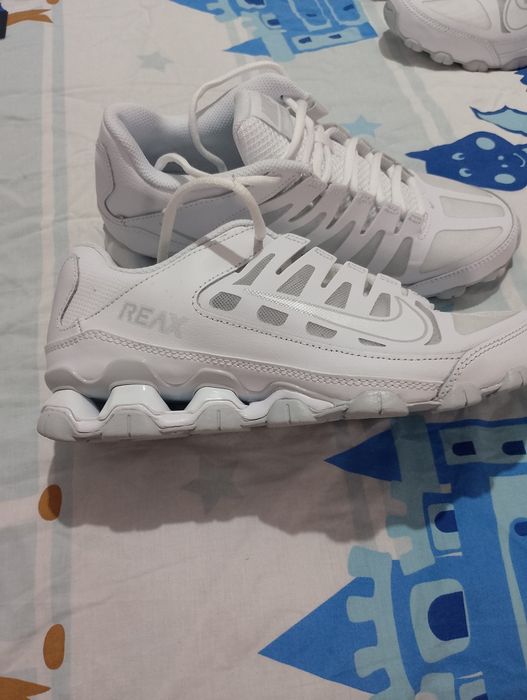 Adidași Nike Reox