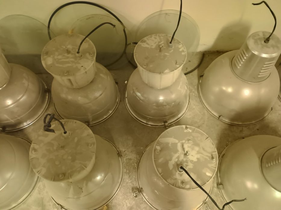 Осветителни тела  18.бр. 360лв.