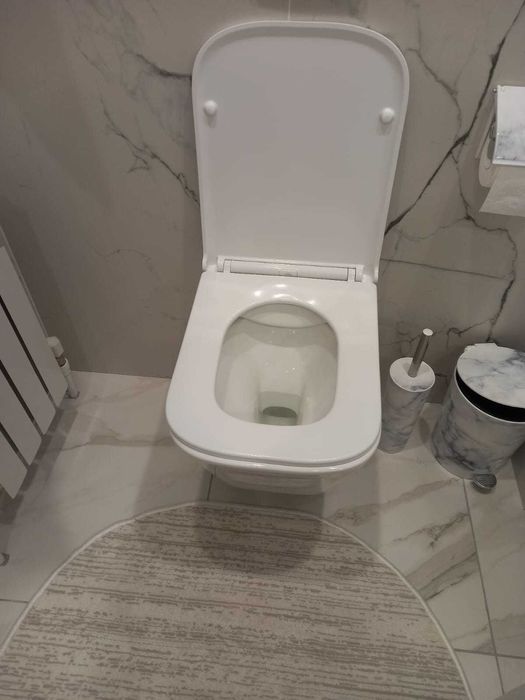 Унитаз подвесной на исталяцию