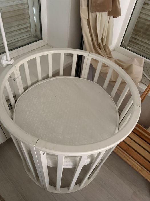Продам кроватку круглую