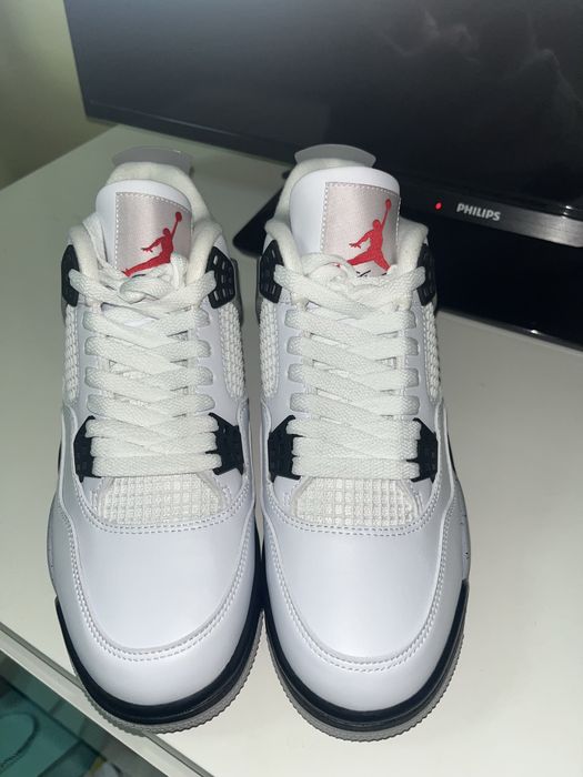 Jordan 4  Retro White Cement