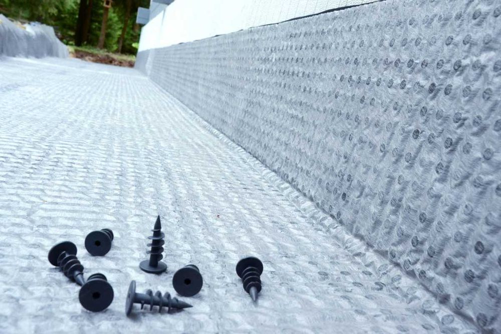 Дренажная мембрана Профилированная мембрана с фильтром 850гр/м2 (40м2)