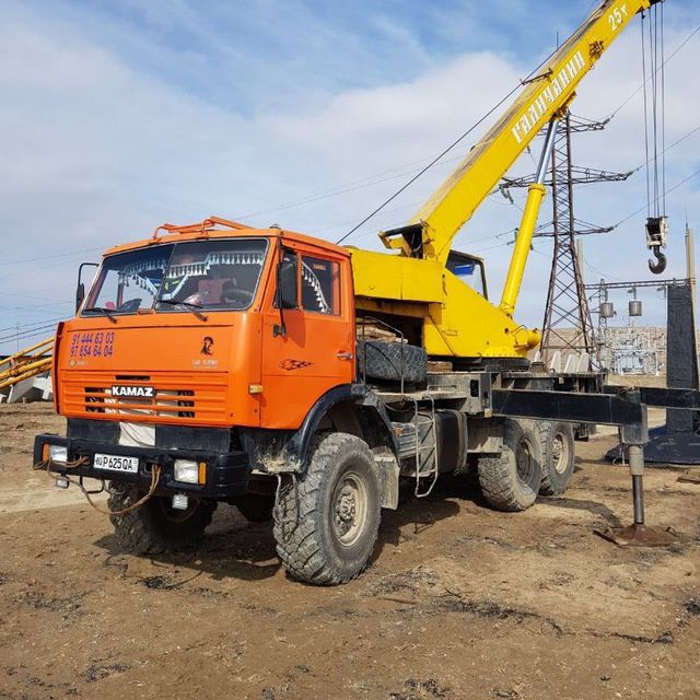 Avtokran xizmati 100 tonnadan boshlab 25 tonnagacha