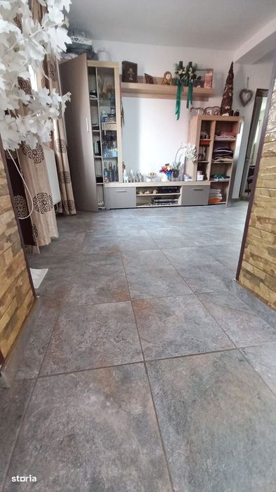 De vanzare casa cu toate utilitatile , 500 teren, Fagaras Narcisa