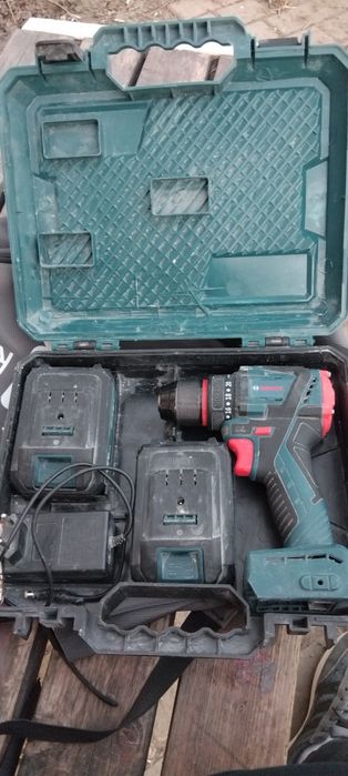 Продам б.у шуруповерт