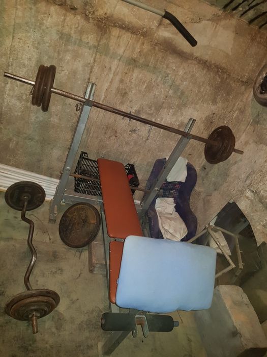 Aparate fitness, greutăți.