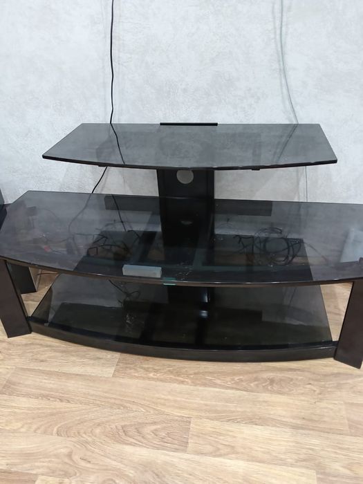 Стол тумба стеклянный