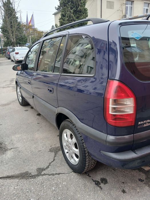 De vanzare , Opel zafira 1,6 benzina + GPL, anul 2003 , 7 locuri