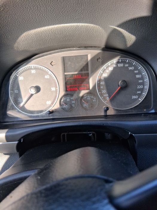 Vând touran 1.9 tdi