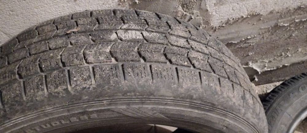 Продаю шины всесезонка за 7000
