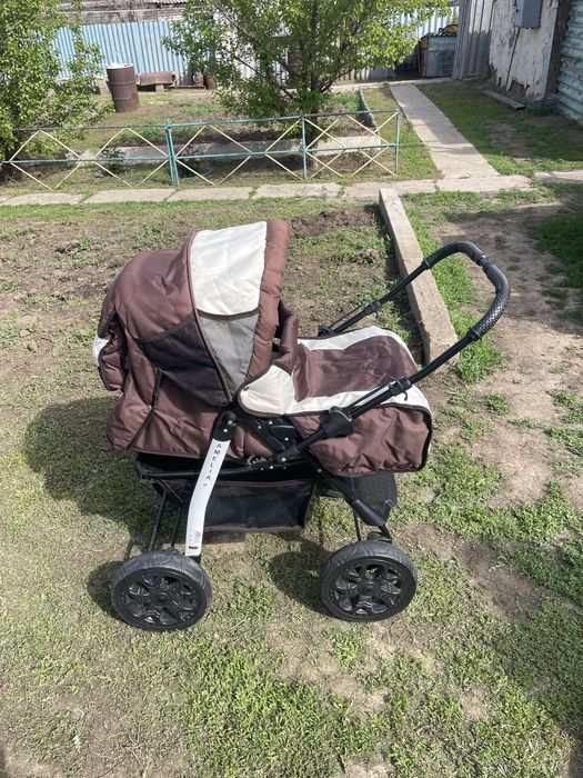 Продам коляску почти новая