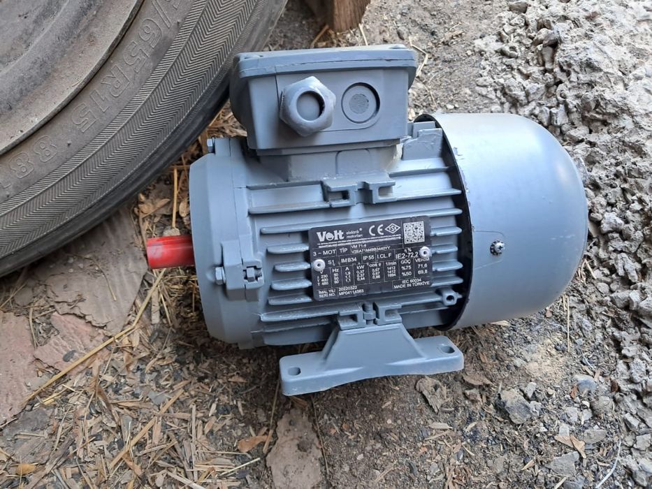 Продам мотор с редуктором