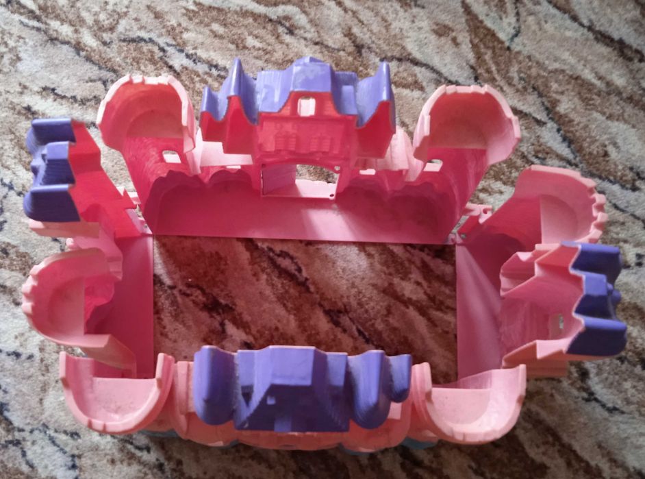 Радиоуправляема полицейска кола,К-т Рапунцел PLAY -DOH,  Замък