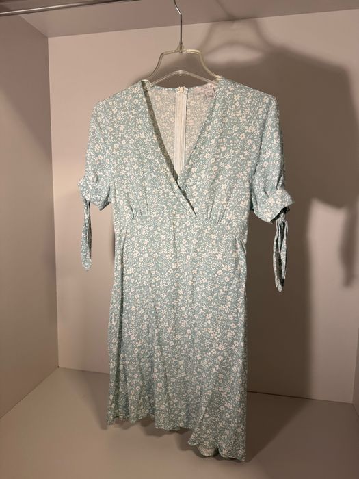 рокли, нови или обличани веднъж