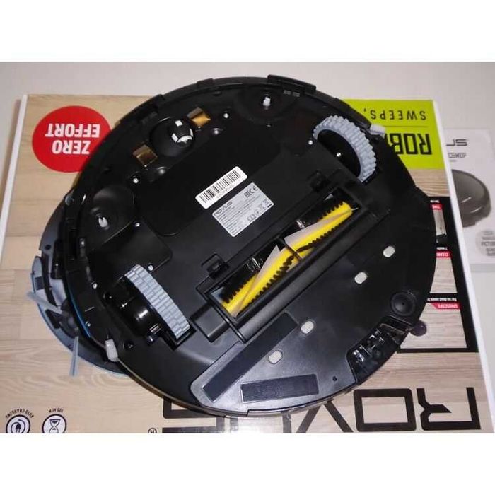 Robot de aspirare cu telecomanda, cu programare pe zile / ore