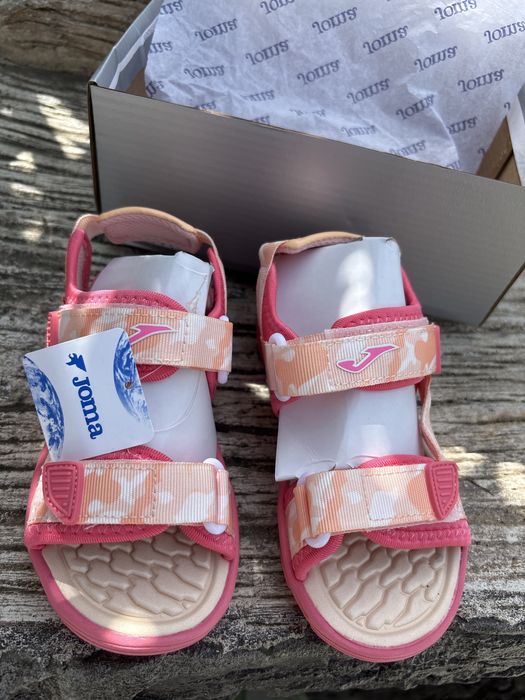 Сандали за момиче joma