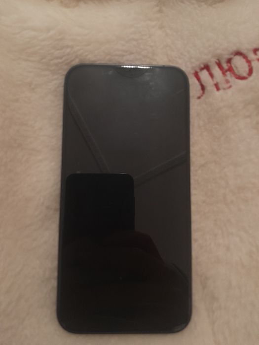 Айфон 13 почти нови