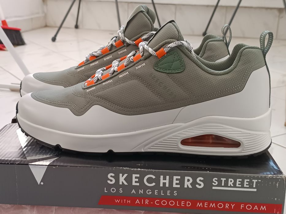Маратонки Sketchers Street 47