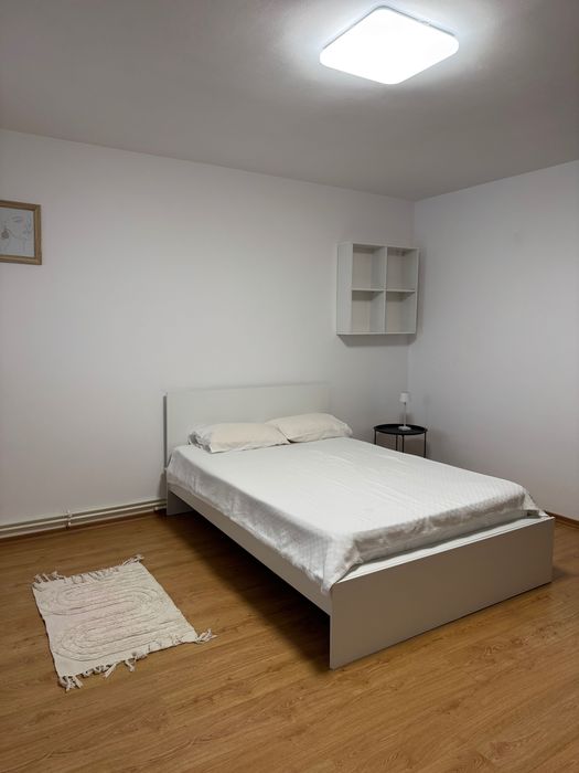 Garsonieră zona Far