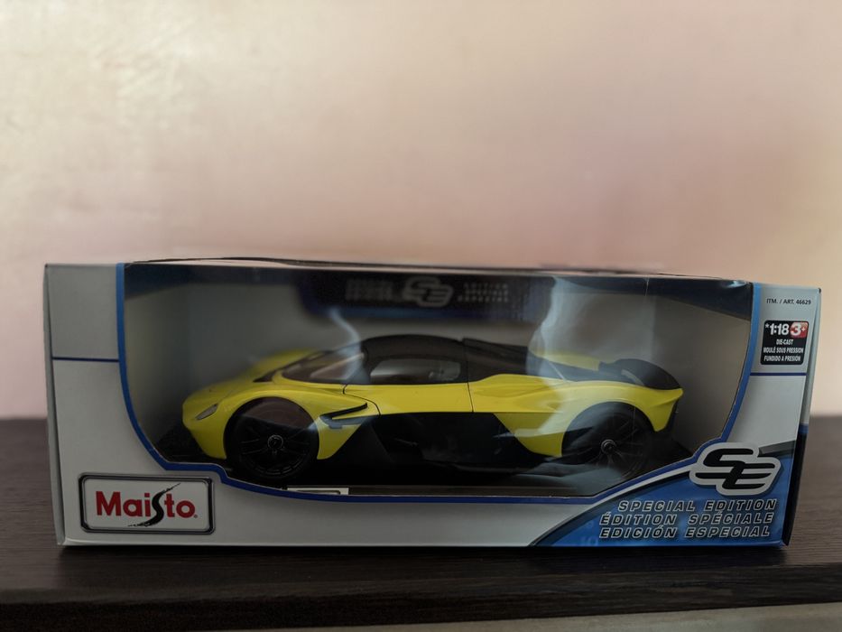 Метални макети в размер 1:18
