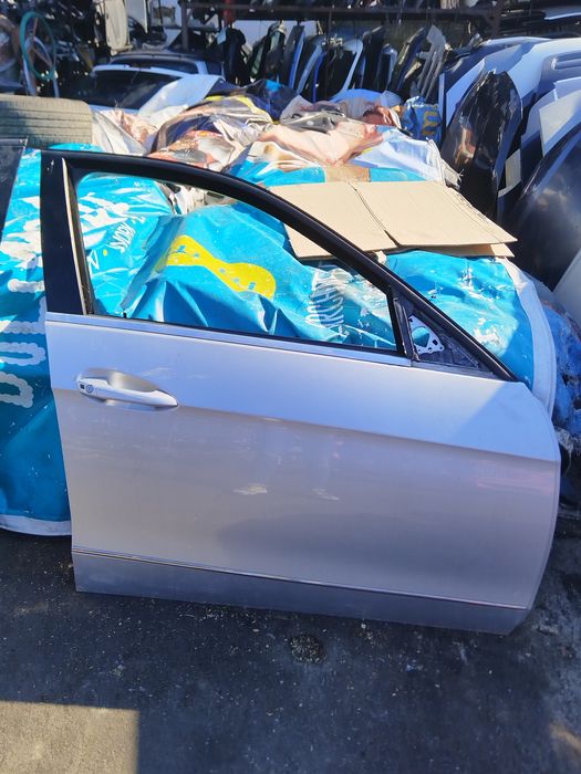 Usa/usi stanga/dreapta FATA Mercedes E-Class w212 an 2009-2014