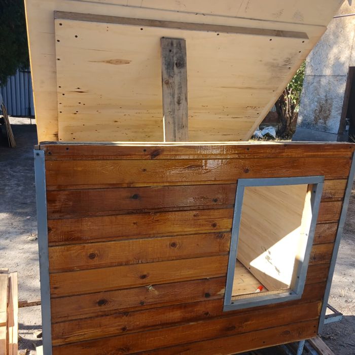 Будки для собак