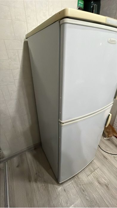 Холодильник Бирюса